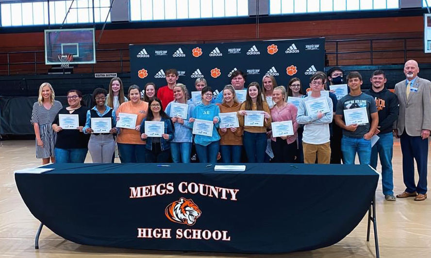 Meigs holds CSCC signing day